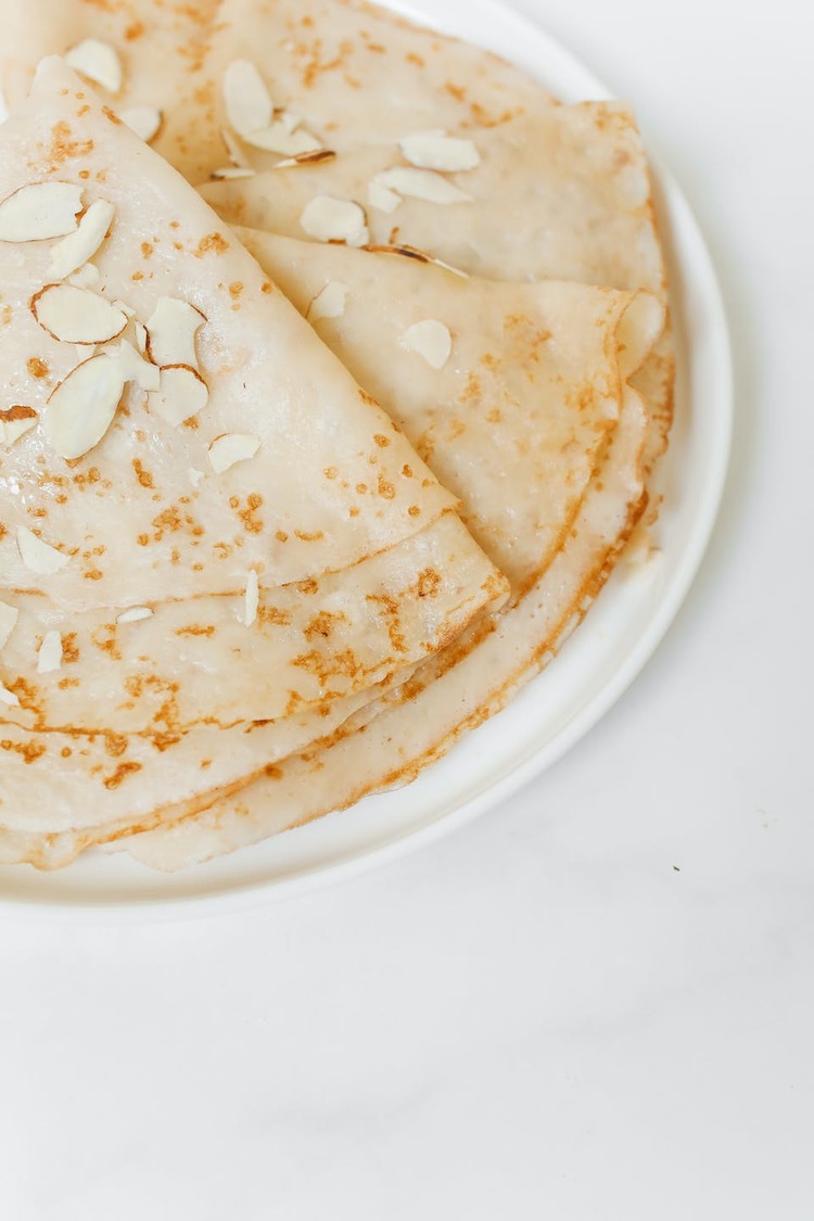 Crepes with Sliced Almonds - Crepes Recipe